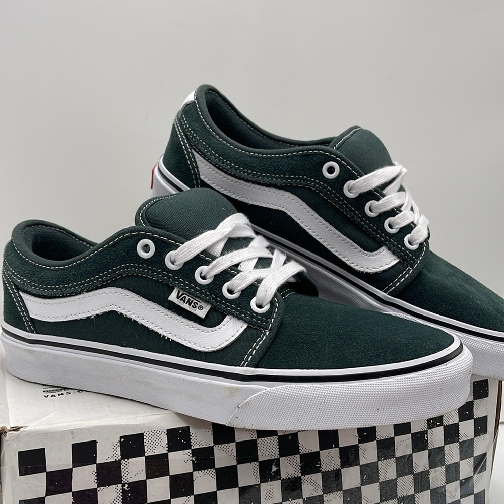 Vans Men’s Kyle Walker
Navy/Stv Navy
VN0A5JIENGJ
Sneakers - Picture 5 of 16